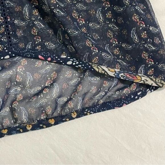 Patrons of Peace Floral and Paisley Sleeveless Small - Picture 6 of 8